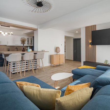 Prime Retreat Near Piata Unirii Apartment Oradea Exterior foto