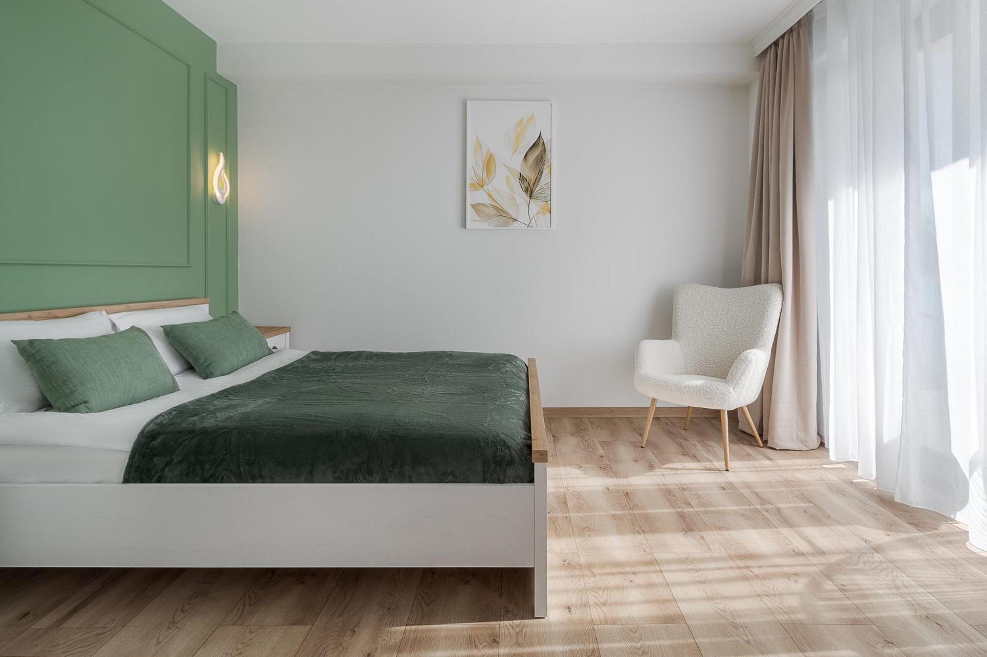 Prime Retreat Near Piata Unirii Apartment Oradea Exterior foto
